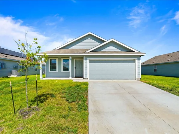 3105 Corvette Dr, Robstown, TX 78380