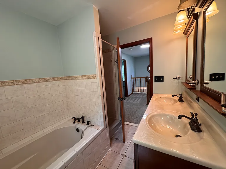 1739 Wendy Ln — Photo 15