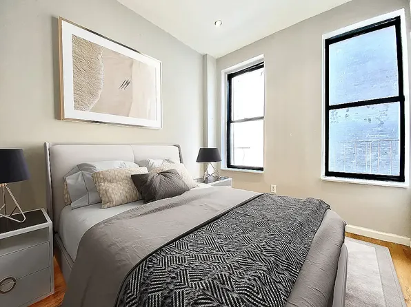 932 Amsterdam Avenue 2L image 3 of 11