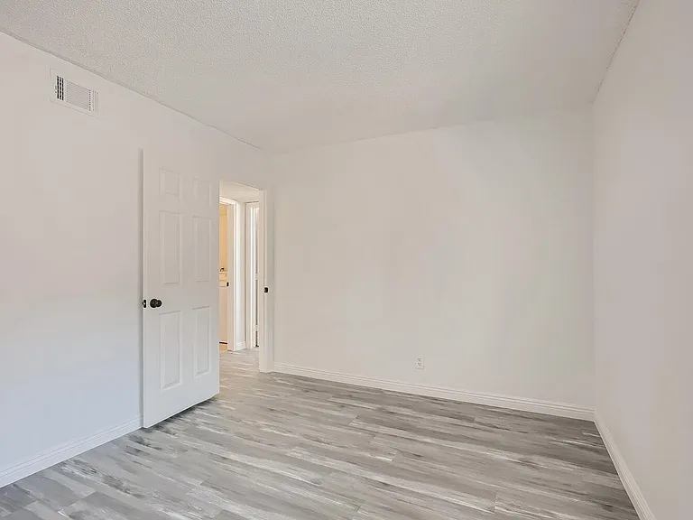 4364 Tara Ave #D — Photo 14