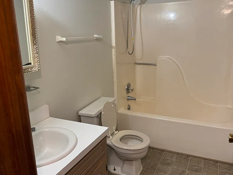 128 Charles St #4 — Photo 7
