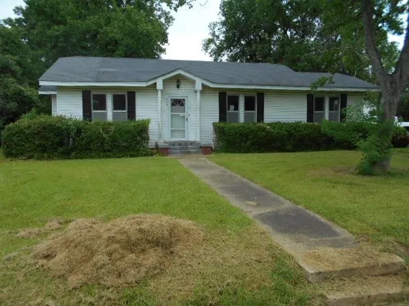 406 E Noble St, Oak Grove, LA 71263