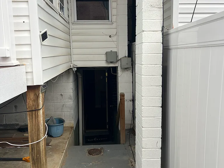 3232 Warder St NW — Photo 31