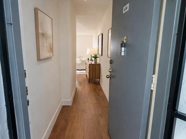 2498 SW 17th Ave #4206 — Photo 5