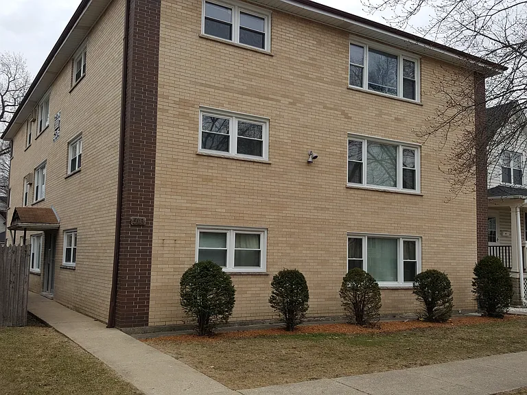 516 Circle Ave #8 — Photo 1