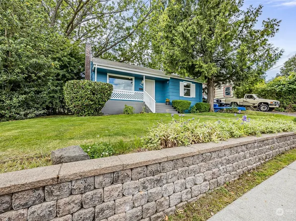 3239 S 136th Street, Tukwila, WA 98168