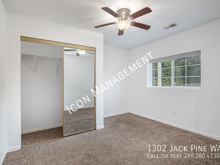 1302 Jack Pine Way — Photo 9