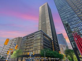 101 Charles St E