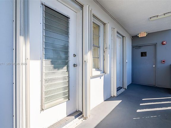 3rd image of 1445 Atlantic Shores Blvd APT 210