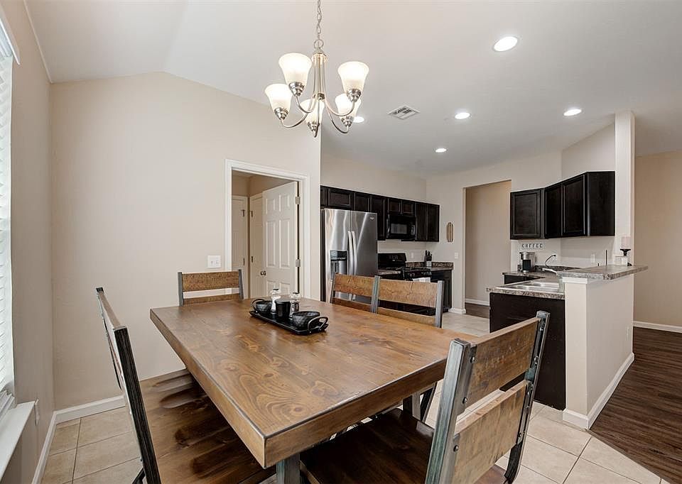 1st image of 1860 Bradford Pl