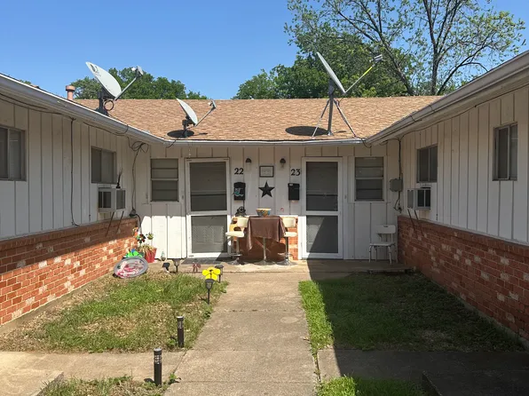 907 Broadway Ave #23, Euless, TX 76040