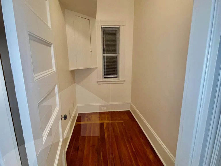 11 Lesley Ave #2 — Photo 12