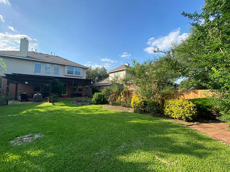 9812 Morgan Creek Dr — Photo 48