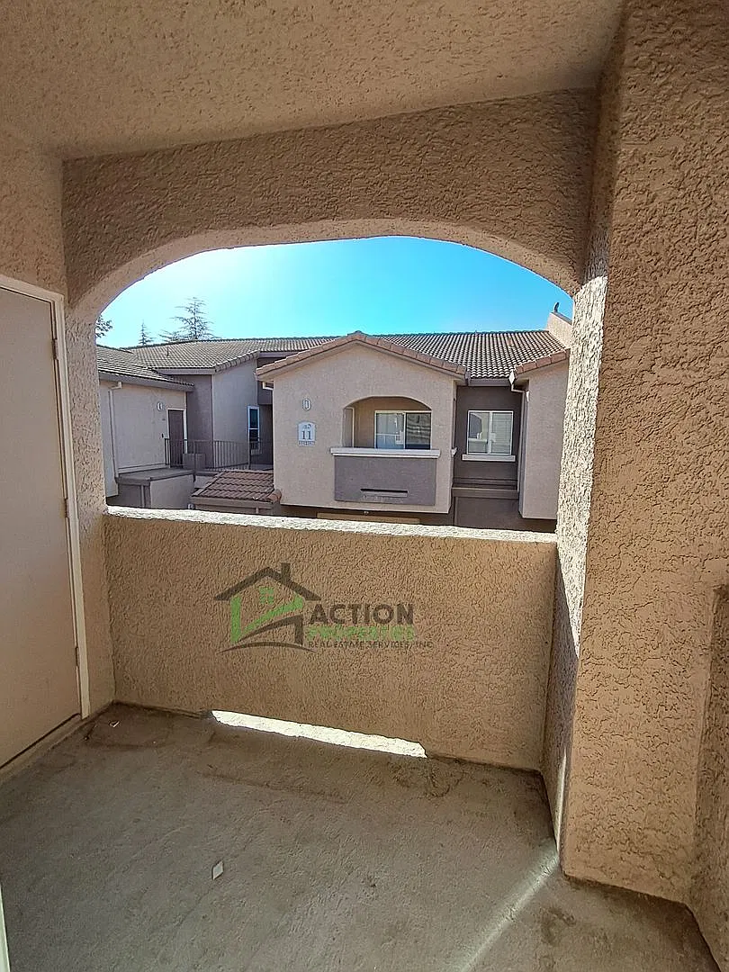 10001 Woodcreek Oaks Blvd — Photo 1