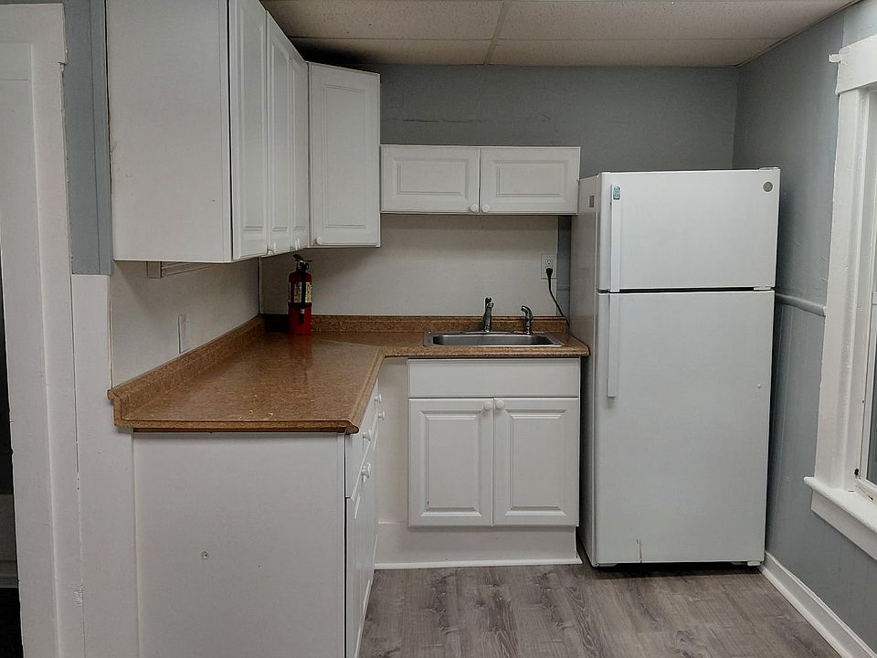 1st image of 268 Pleasant St APT 8