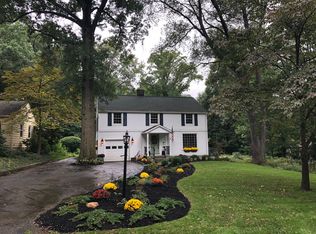 1220 Fairview Dr, Kent, OH 44240