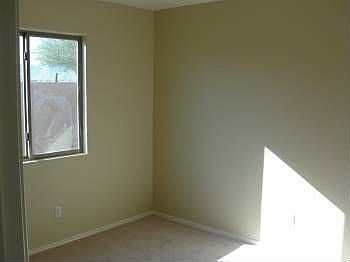 4th image of 7526 S 43rd Dr