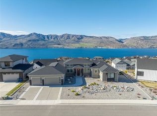 108 Sky Harbor Dr, Chelan, WA 98816