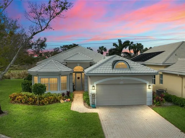 19520 Silver Oak DR, ESTERO, FL 33967