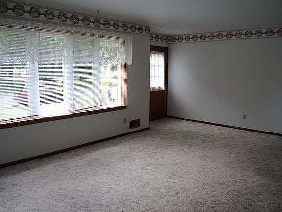 3rd image of 1131 36th Ave N