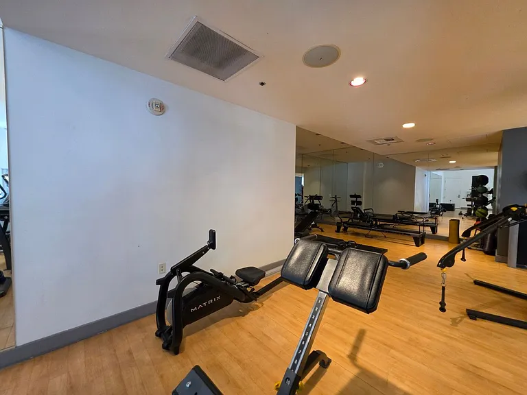 4525 Dean Martin Dr #2807 — Photo 54