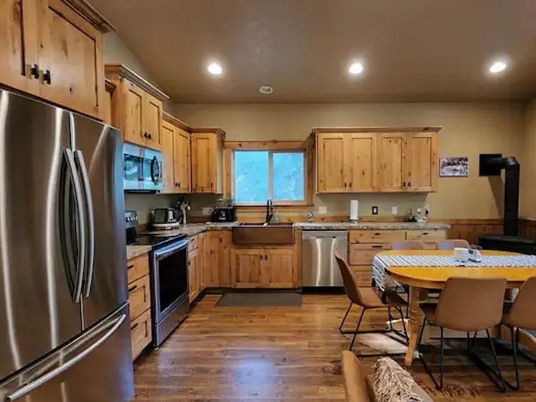 3013 W Lutherhaven Rd — Photo 9