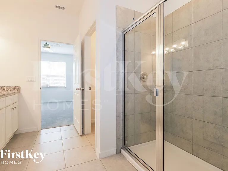 543 Crown Rose Dr — Photo 10