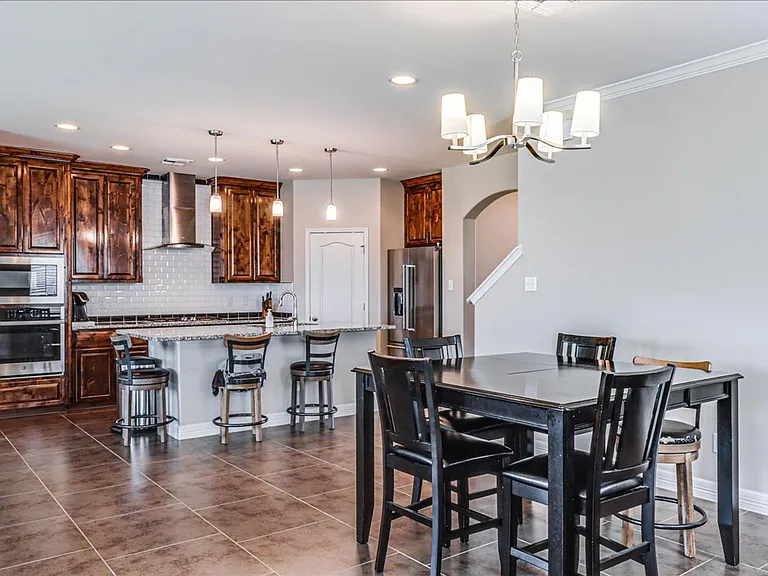 7617 Diamond Dr — Photo 11