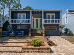 310 Magnolia St, Atlantic Beach, FL 32233