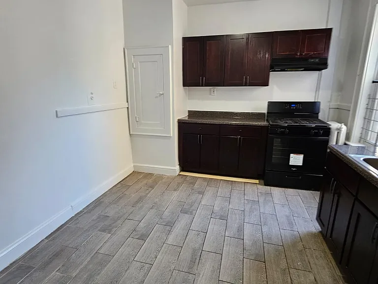 790 Clinton Ave #2D — Photo 9