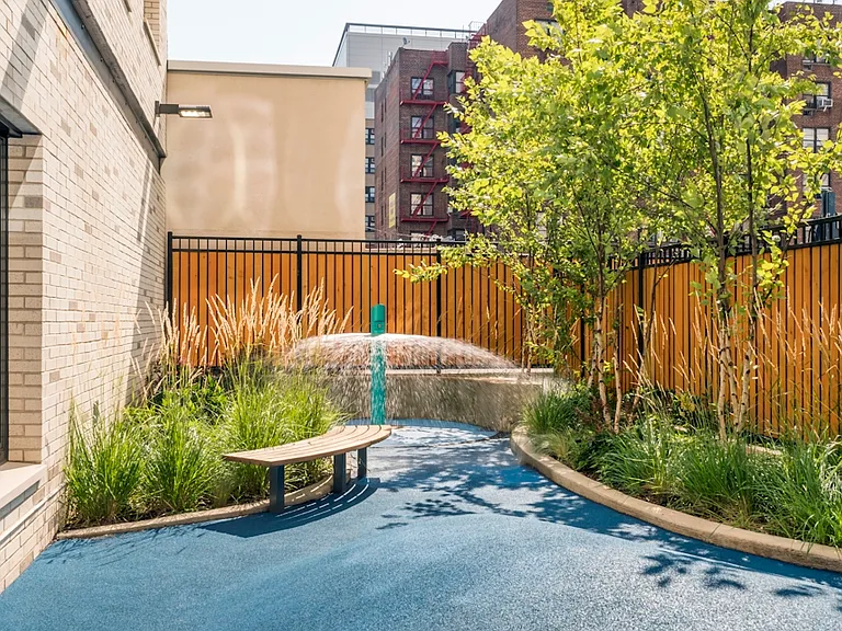 350 Clarkson Ave #811 — Photo 16