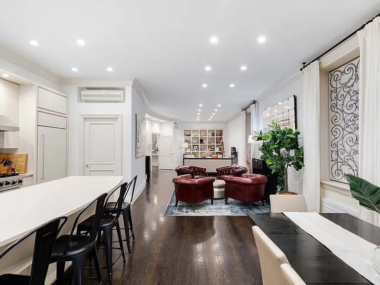 104 Charlton St #1/2E — Photo 8