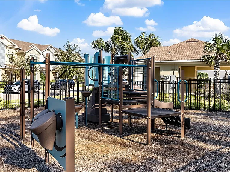 8166 Mosaic Ln — Photo 37