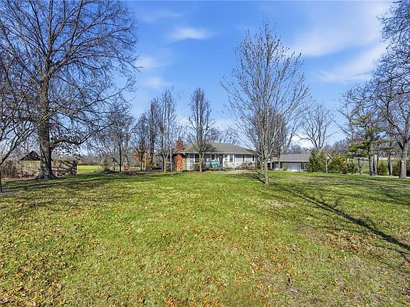 2nd image of 21816 S Hannah Rd