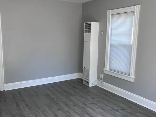 496 Summer St #3, New Bedford, MA 02740