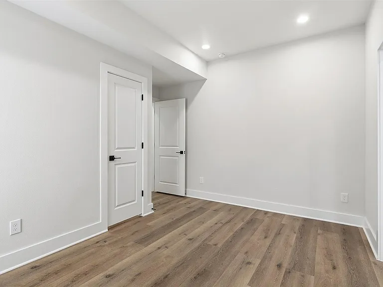 9405 Hammerly Blvd #B — Photo 6