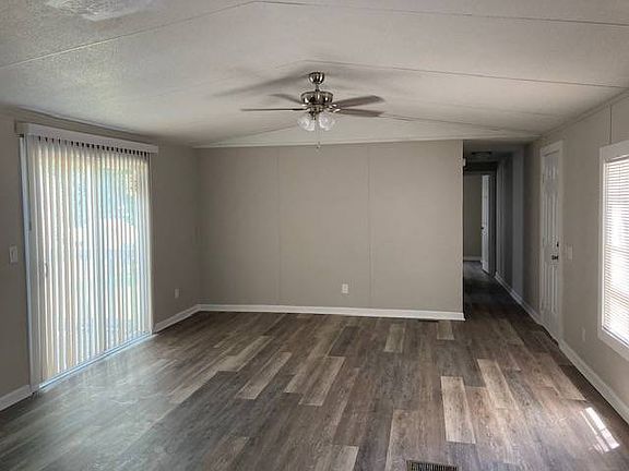 4th image of 1720 Hurricane Rd #93