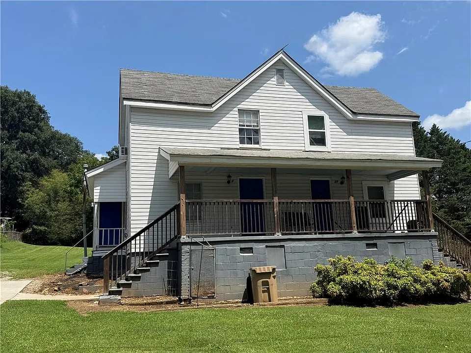 28 Quarry St