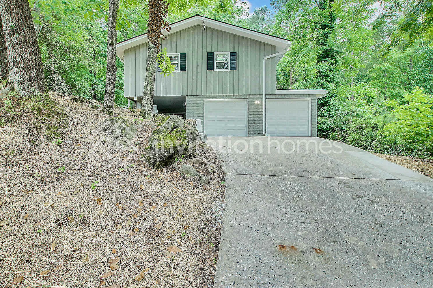 6395 El Caudillo Ct College Park, GA 30349 — Photo 1