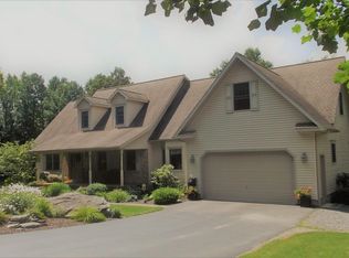 40 Rockledge Rd, Tunkhannock, PA 18657