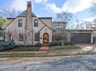 7164 Northmoor Dr, Saint Louis, MO