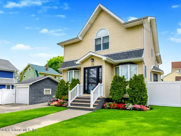 12 Lloyd Ct, Staten Island, NY 10310