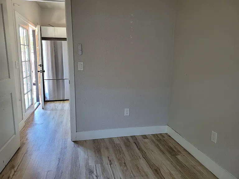 125 Orange Ave #B — Photo 9