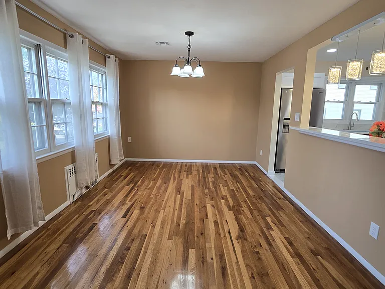74 Caswell Ave #2 — Photo 32