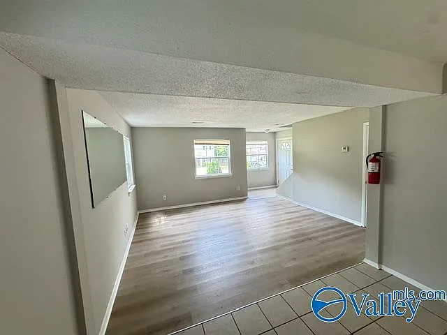 2 bed, 1.0 bath, 750 sqft, $999 — Photo 4