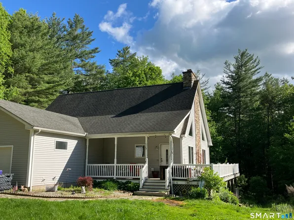 17 Greaves Road West, Stafford, CT 06076