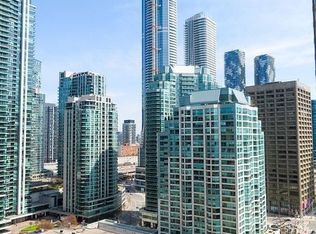 33 Harbour Sq #1013, Toronto, ON M5J 2G2