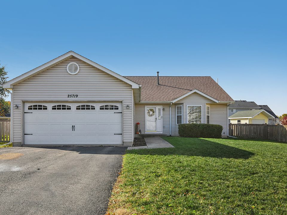 1st image of 25719 S Cobblestone Ln