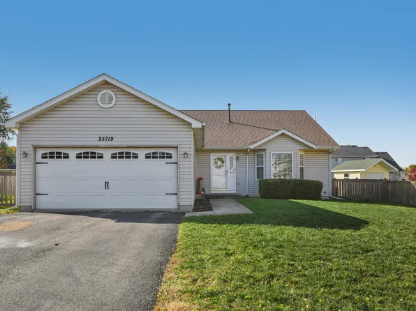 25719 S Cobblestone Ln, Channahon, IL 60410