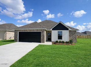 127 Pierce Ln, Maurice, LA 70555